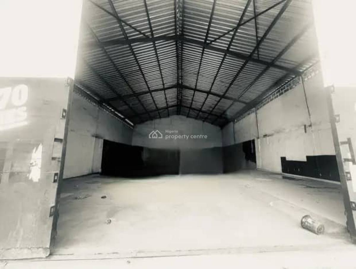 Warehouse Measuring 902sqm  at Gbagada Lagos 3 Occupants in Same Compound, Gbagada, Lagos, Warehouse for Rent