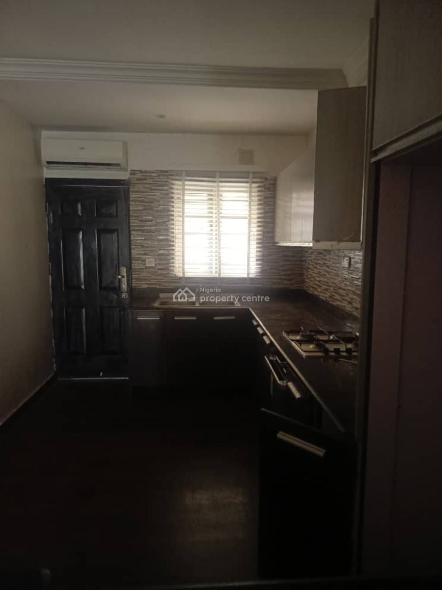 Well Maintained 2-bedroom Apartment Within a Serene Environment, Dideolu Estate, Victoria Island (vi), Lagos, Flat / Apartment for Rent