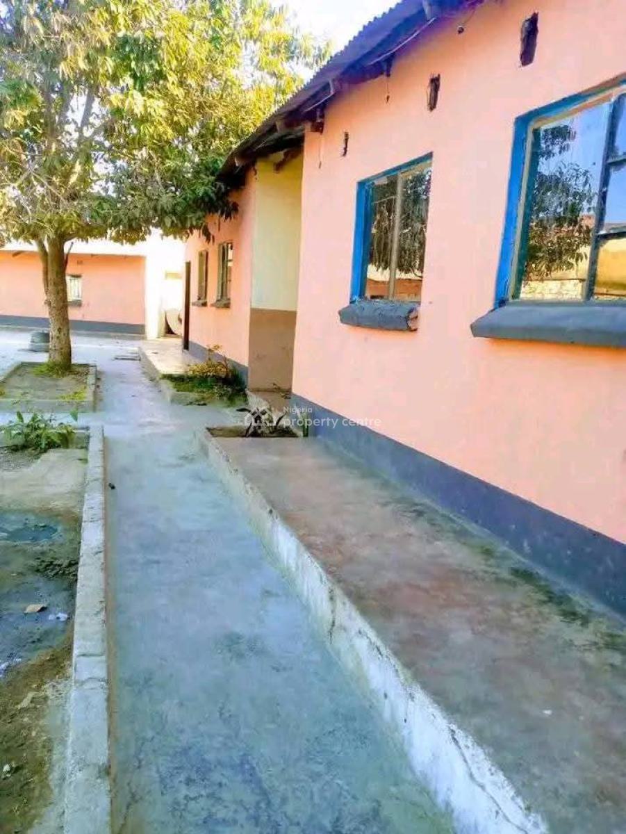 3 Bedroom Apartment, Yaba, Lagos, Flat / Apartment for Sale