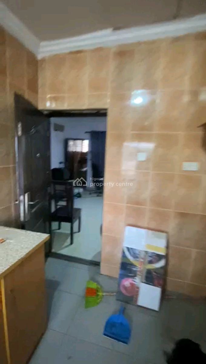 Decent 2 Bedroom Upflat All Room En-suite with Guest Toilet, Close to R Jolad, Gbagada, Lagos, Flat / Apartment for Rent