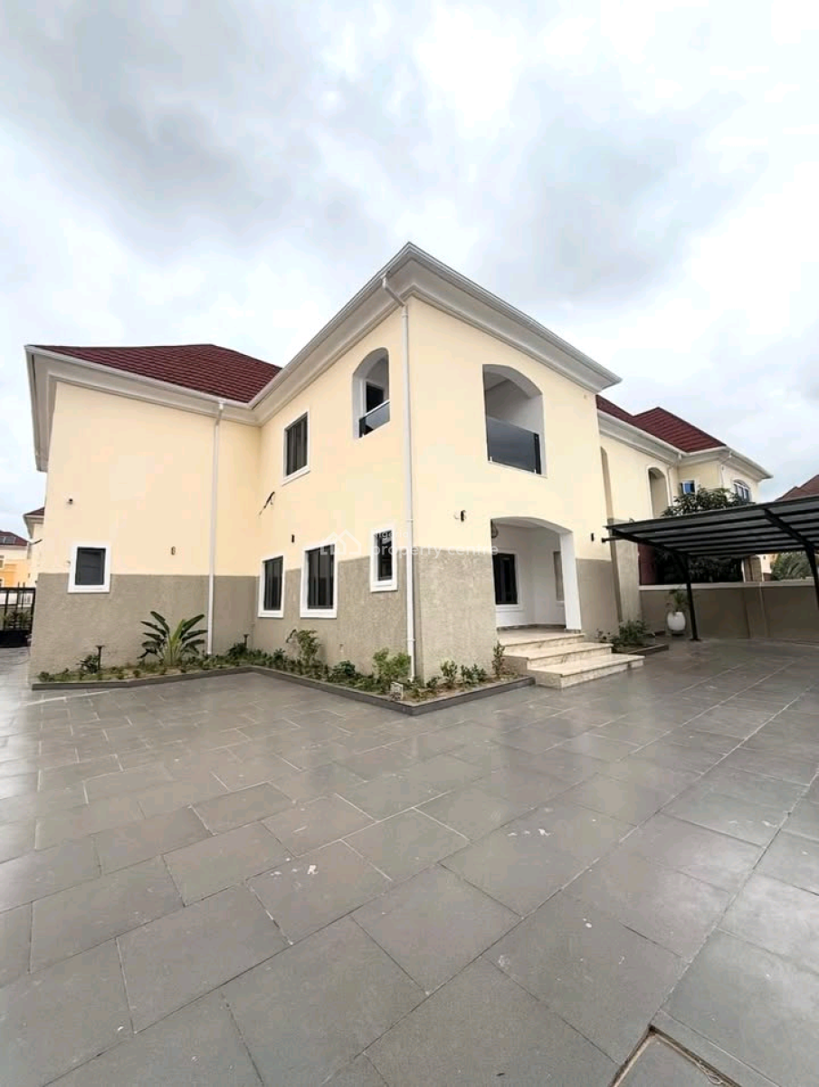 Fully Gated Luxury 5 Bedrooms Semi Detached Duplex High End Finished Wit, Guzape District, Abuja, House for Sale