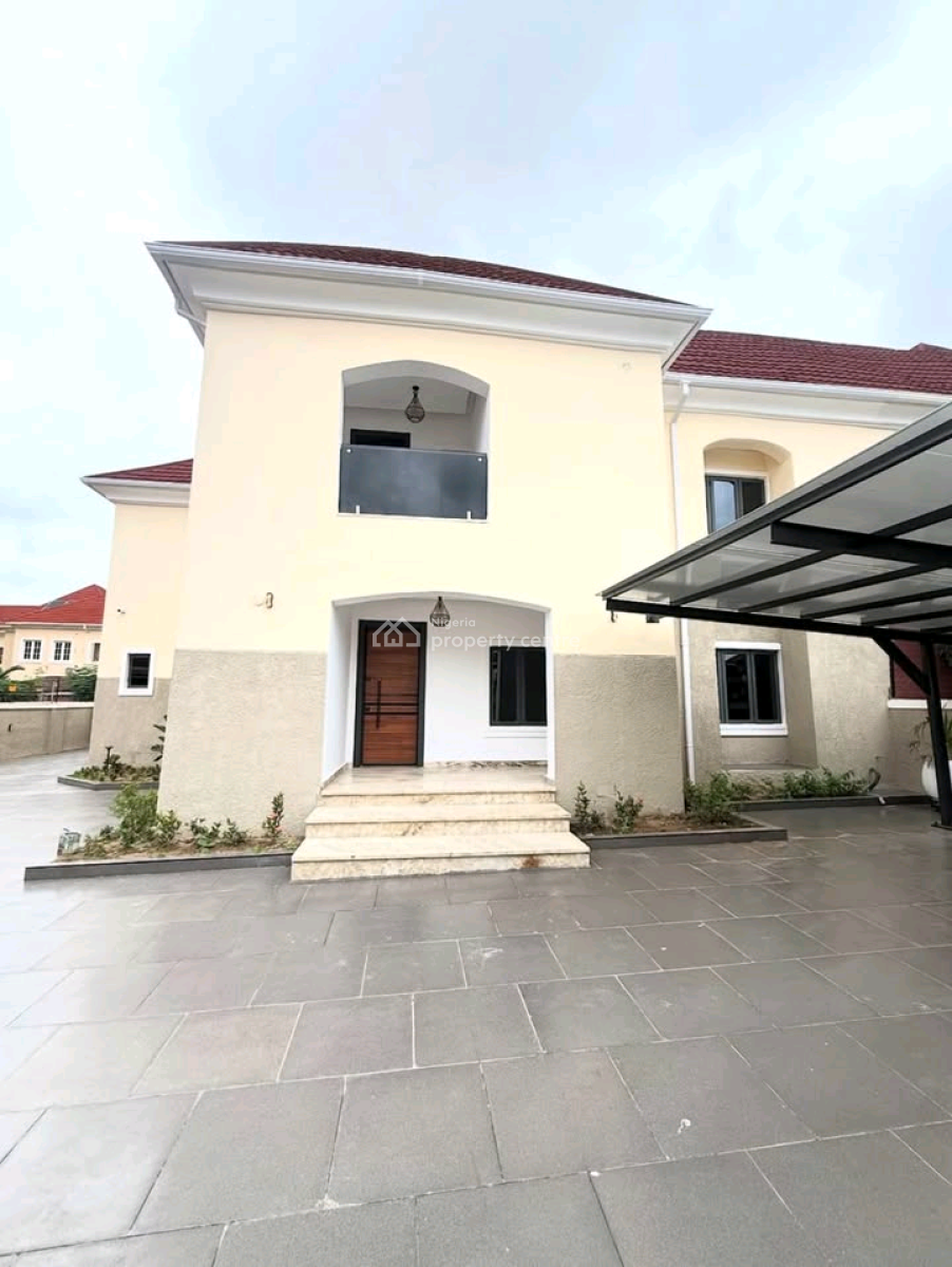 Fully Gated Luxury 5 Bedrooms Semi Detached Duplex High End Finished Wit, Guzape District, Abuja, House for Sale