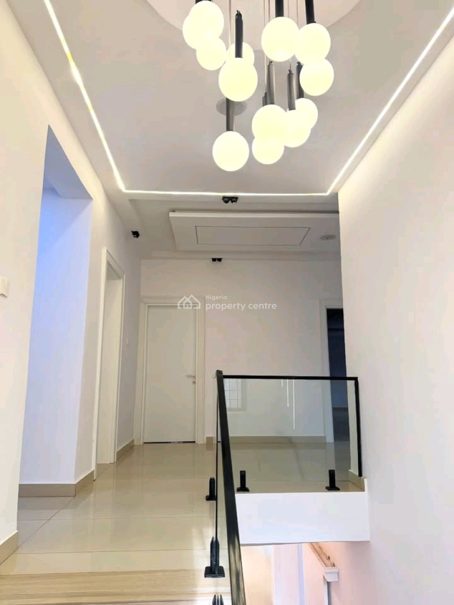 Fully Gated Luxury 5 Bedrooms Semi Detached Duplex High End Finished Wit, Guzape District, Abuja, House for Sale