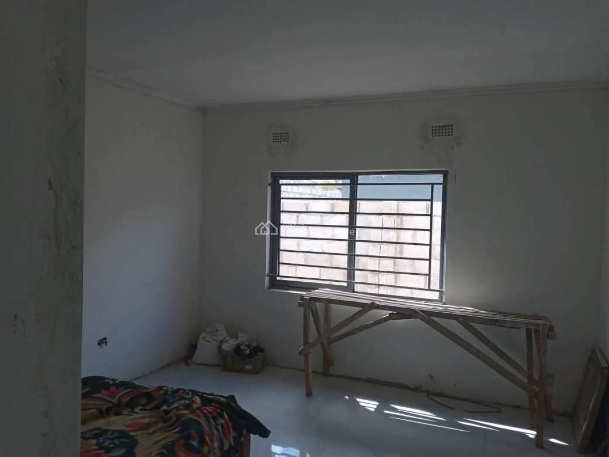 3 Bedroom Apartments with Bq, Idumota, Lagos Island, Lagos, Flat / Apartment for Rent