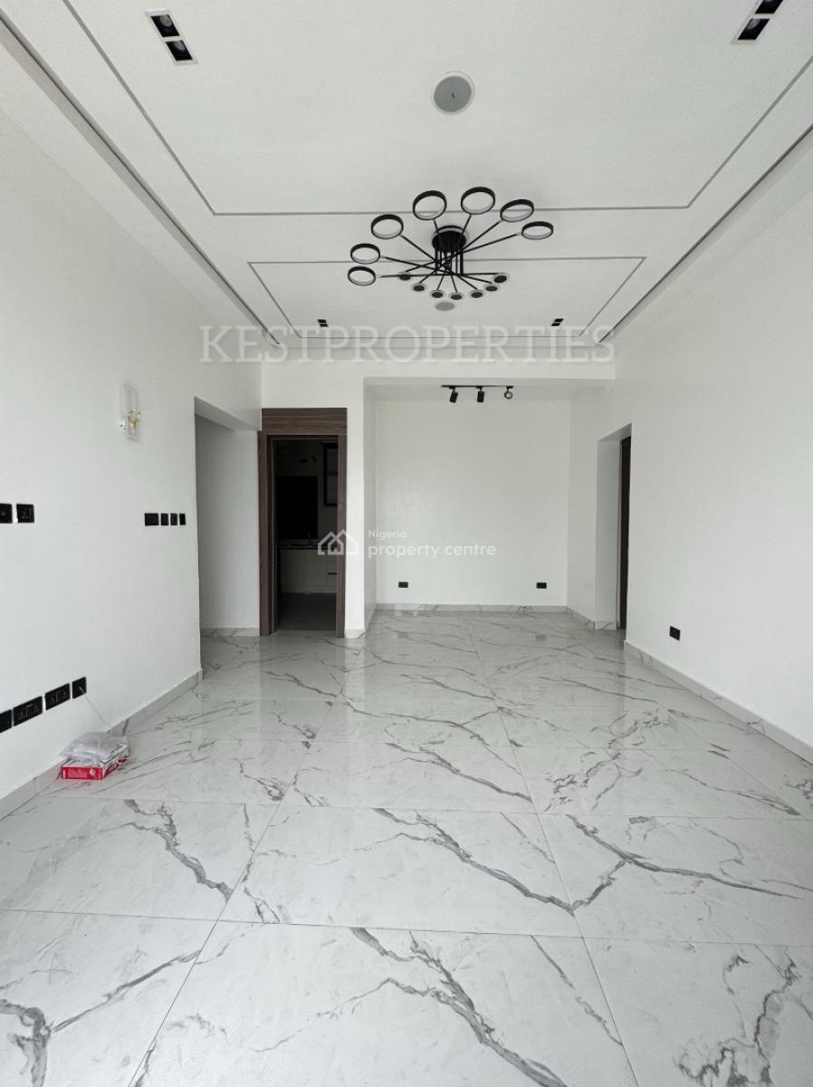 2 Bedroom Apartment with Concierge, Pool, Elevator, Lekki Phase 1, Lekki, Lagos, Flat / Apartment for Sale
