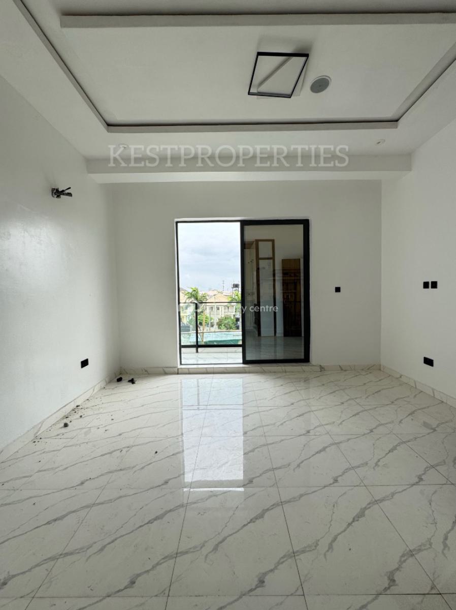 2 Bedroom Apartment with Concierge, Pool, Elevator, Lekki Phase 1, Lekki, Lagos, Flat / Apartment for Sale