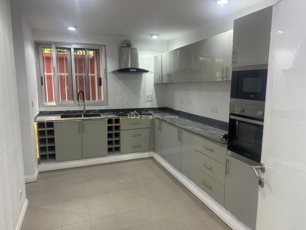 3 Bedroom Terrace in a Quiet Development, Old Ikoyi, Ikoyi, Lagos, Terraced Duplex for Rent