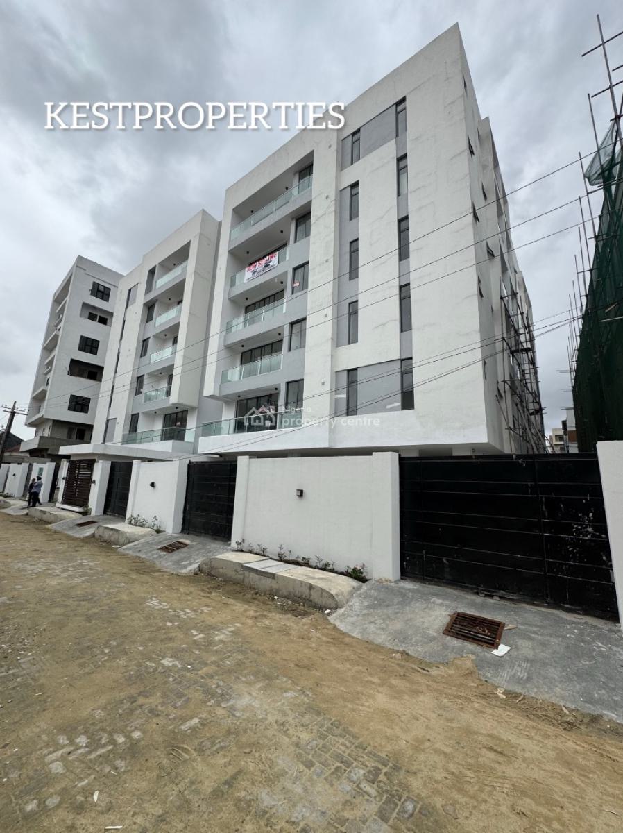 2 Bedroom Apartment with Concierge, Elevator, Pool, Lekki Phase 1, Lekki, Lagos, Flat / Apartment for Sale