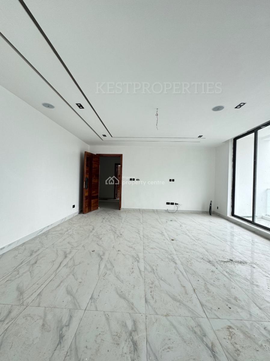 2 Bedroom Apartment with Concierge, Elevator, Pool, Lekki Phase 1, Lekki, Lagos, Flat / Apartment for Sale