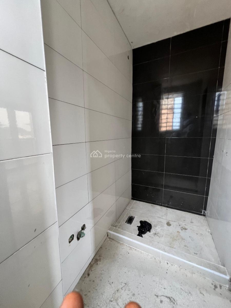2 Bedroom Apartment with Reception, Laundry Room and 2 Balconies, Ologolo, Lekki, Lagos, Flat / Apartment for Sale