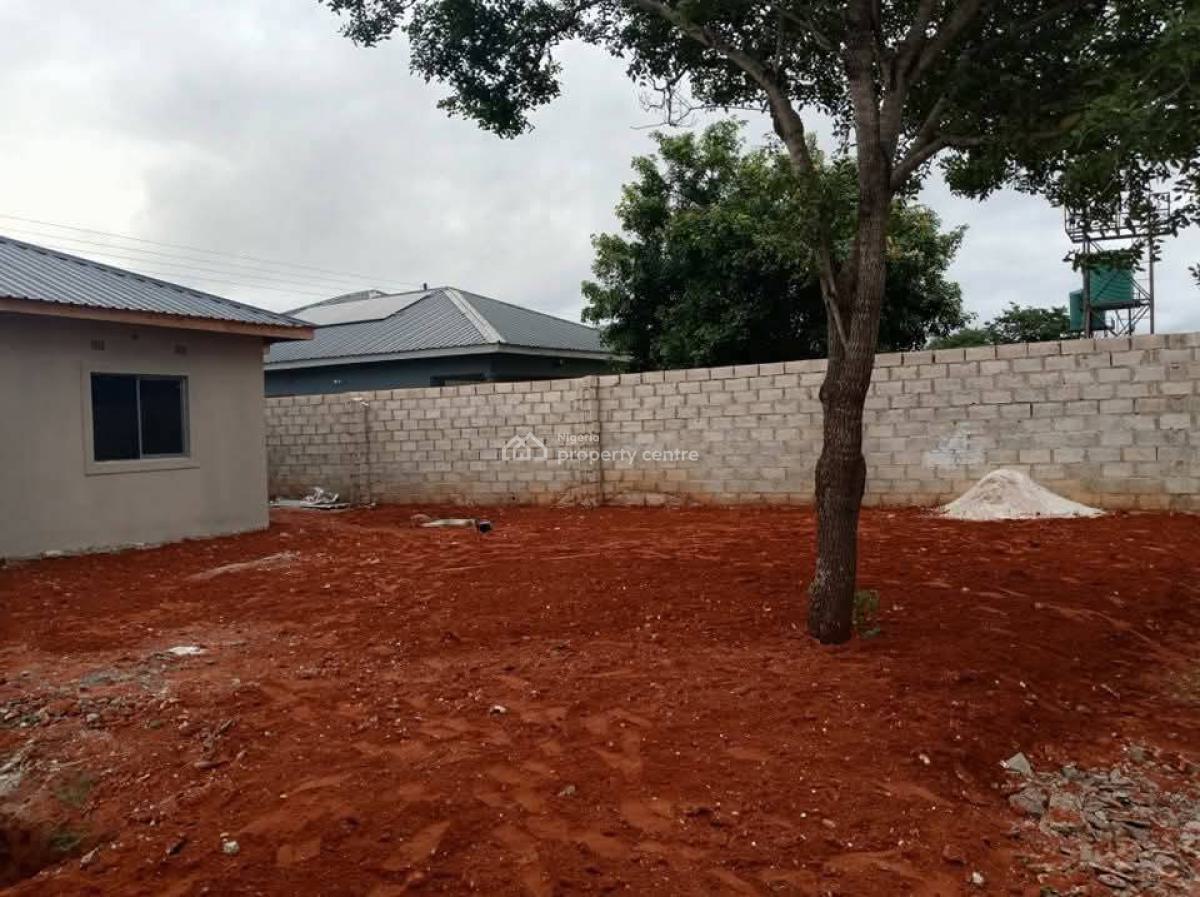 4 Bedroom Bungalow, Agege, Lagos, Detached Bungalow for Sale