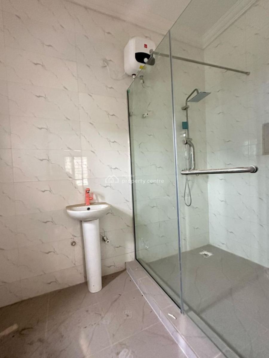 Luxury 3 Bedroom Flat, Ilasan, Lekki, Lagos, Flat / Apartment for Rent