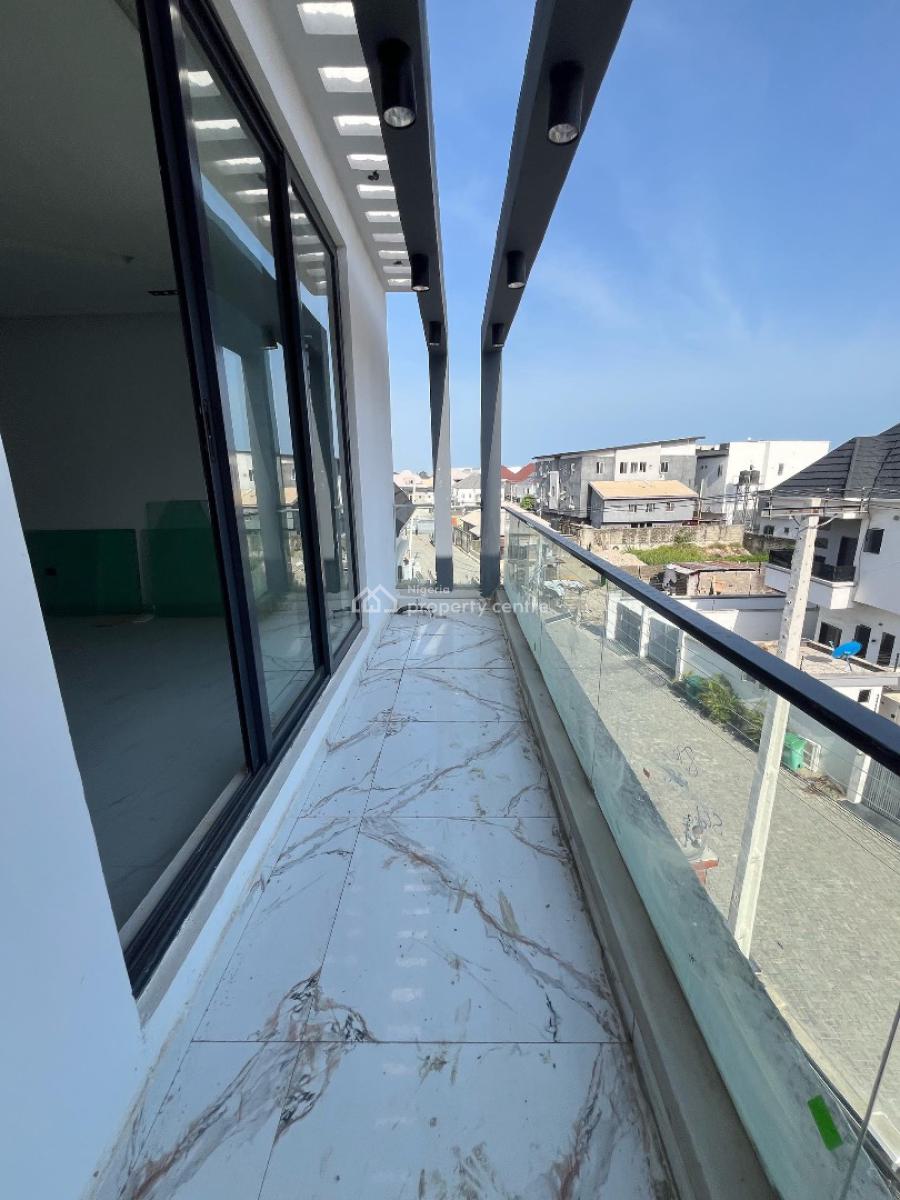 Tastefully Built  Five  Bedroom Detached with Bq, Pool, Gym & Cinema, Ologolo, Lekki, Lagos, Detached Duplex for Sale