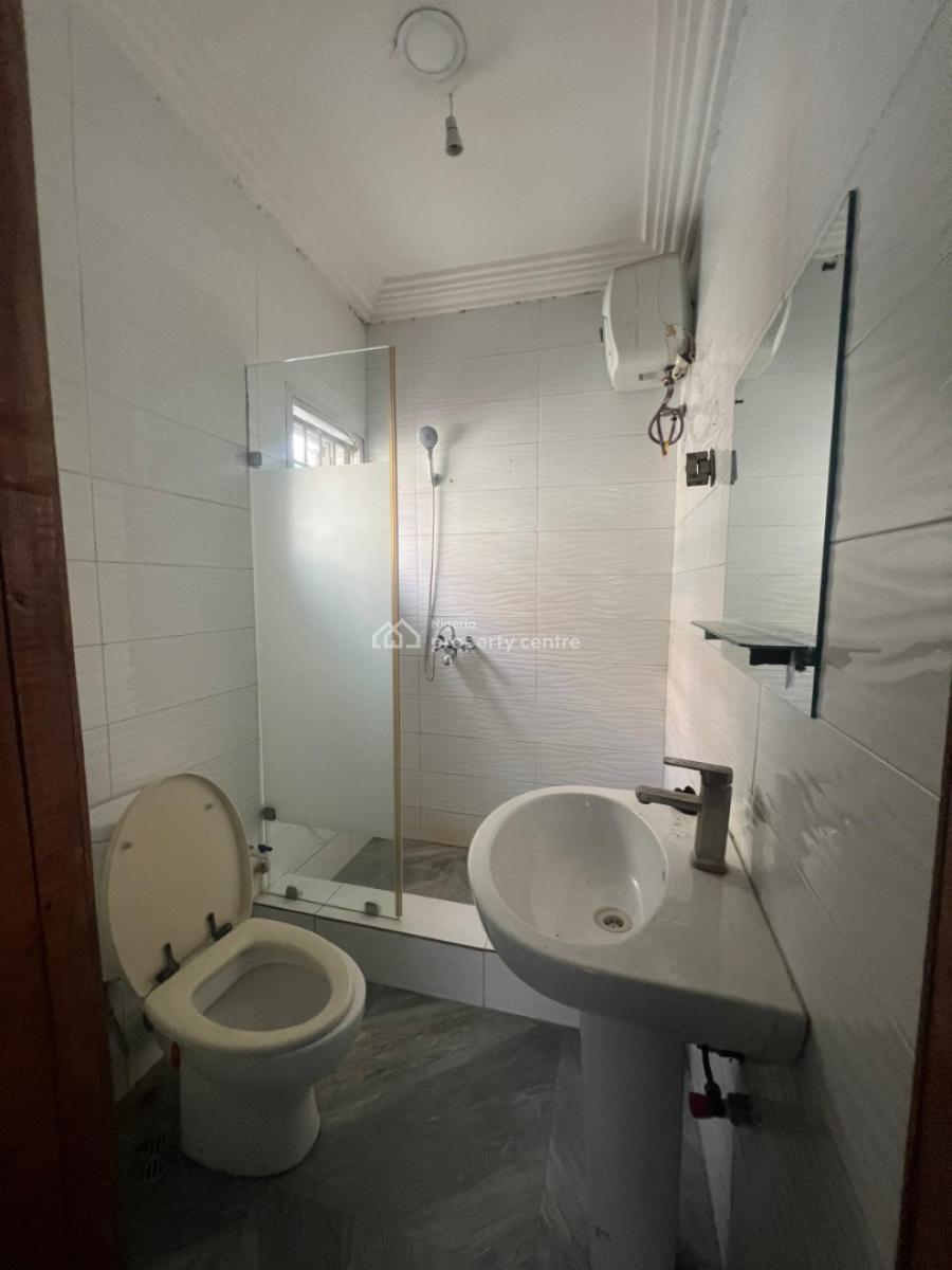 Well Maintained 3 Bedroom Terrace Duplex, Lekki Phase 1, Lekki, Lagos, Terraced Duplex for Rent