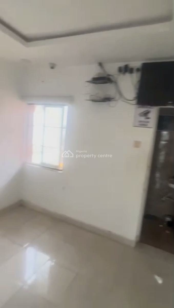 Big Shop Space (2nd Floor), Ogba, Ikeja, Lagos, Shop for Rent