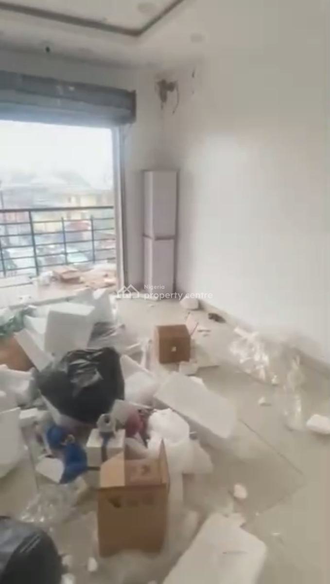 Big Shop Space (2nd Floor), Ogba, Ikeja, Lagos, Shop for Rent