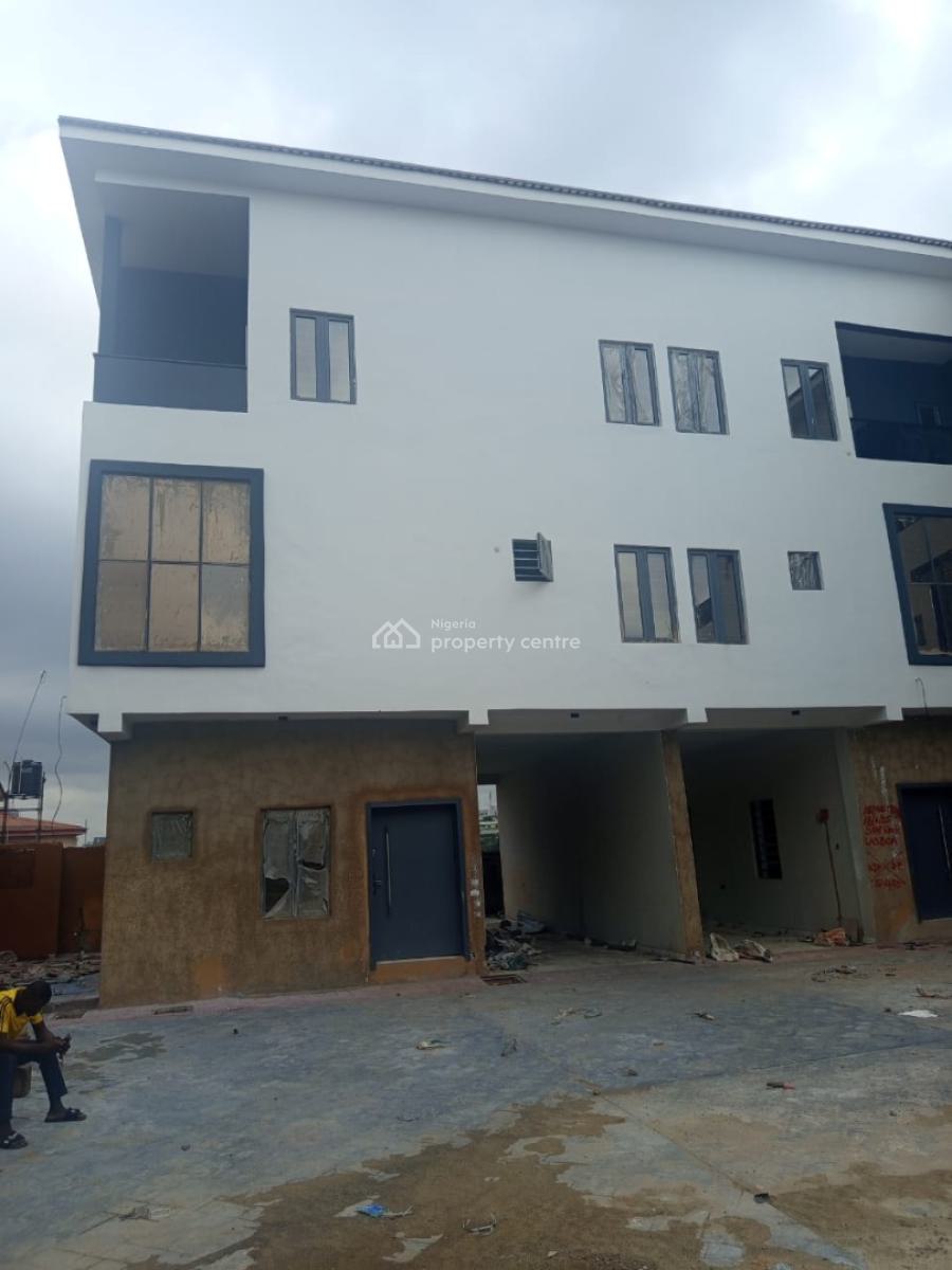 5 Bedroom Terrace Duplex with Bq, Omole Phase 1, Ikeja, Lagos, Terraced Duplex for Sale