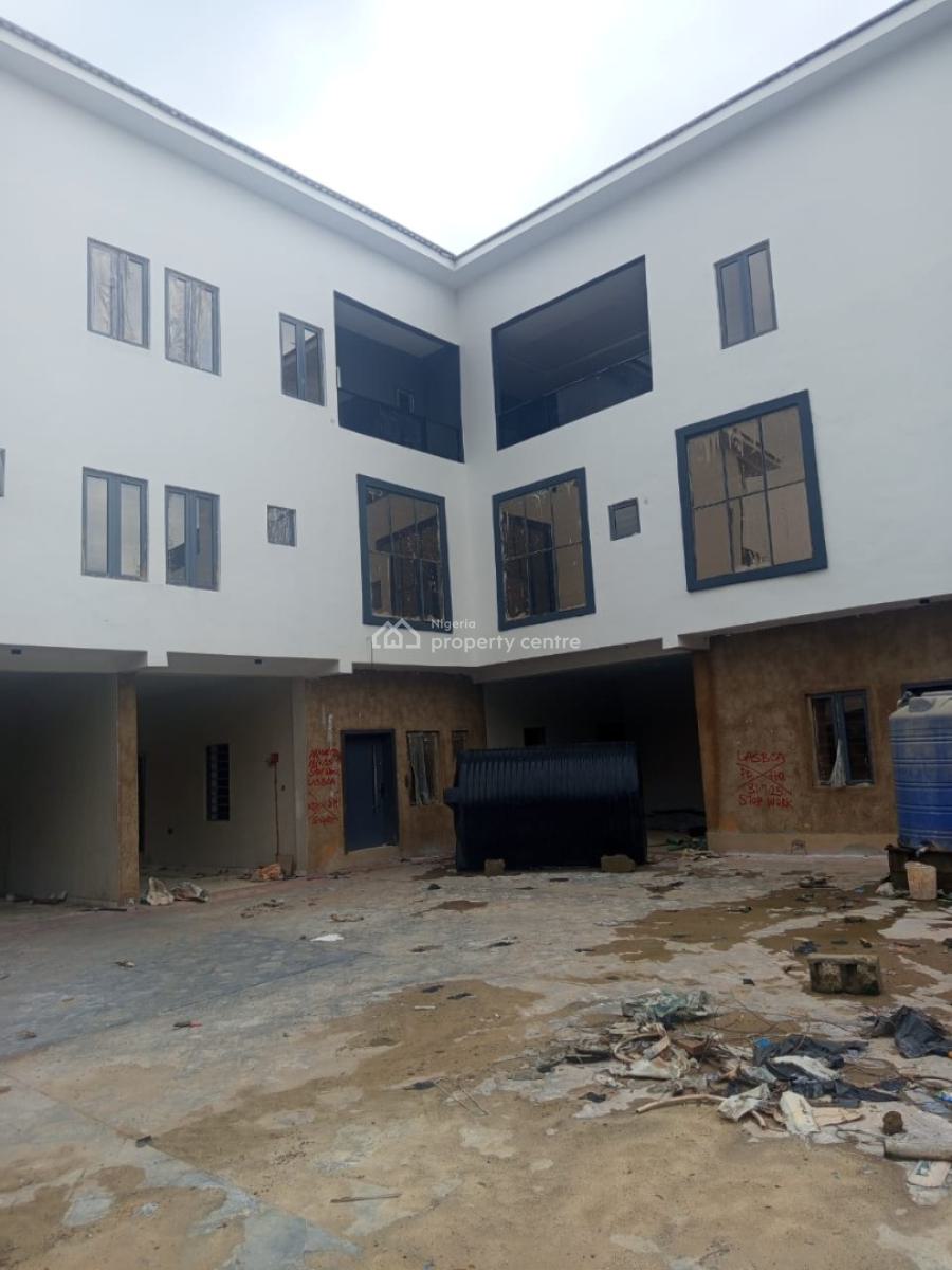 5 Bedroom Terrace Duplex with Bq, Omole Phase 1, Ikeja, Lagos, Terraced Duplex for Sale