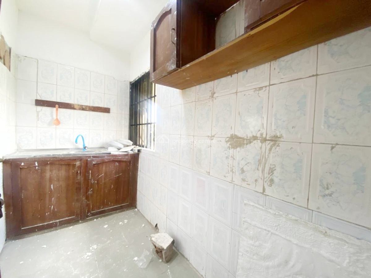 Luxury 2 Bedroom Flat, Omole Phase 2, Ikeja, Lagos, Mini Flat (room and Parlour) for Rent