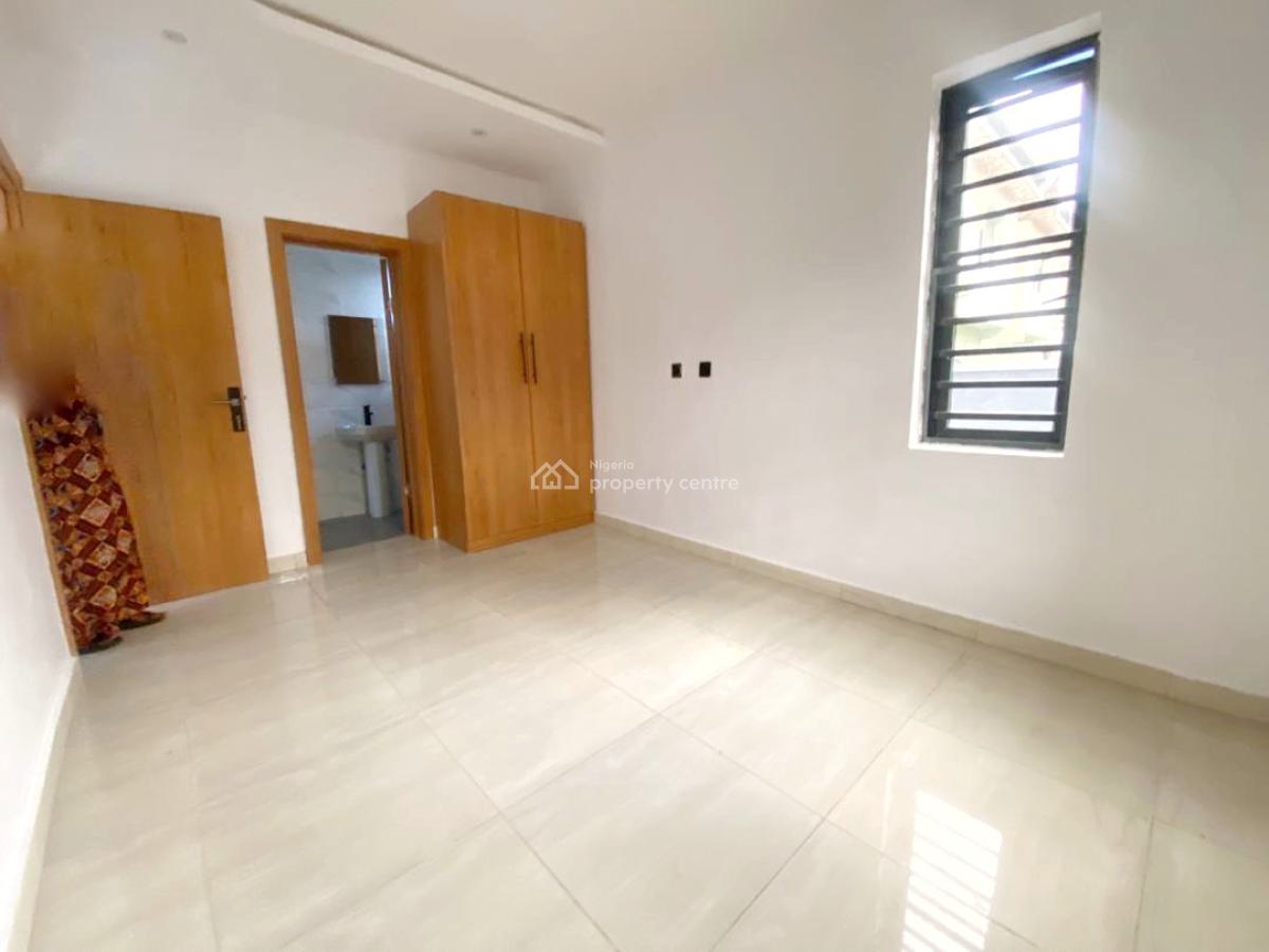 Newly Built Luxury 2 Bedroom Flat, Gra Phase 1, Magodo, Lagos, Flat / Apartment for Rent
