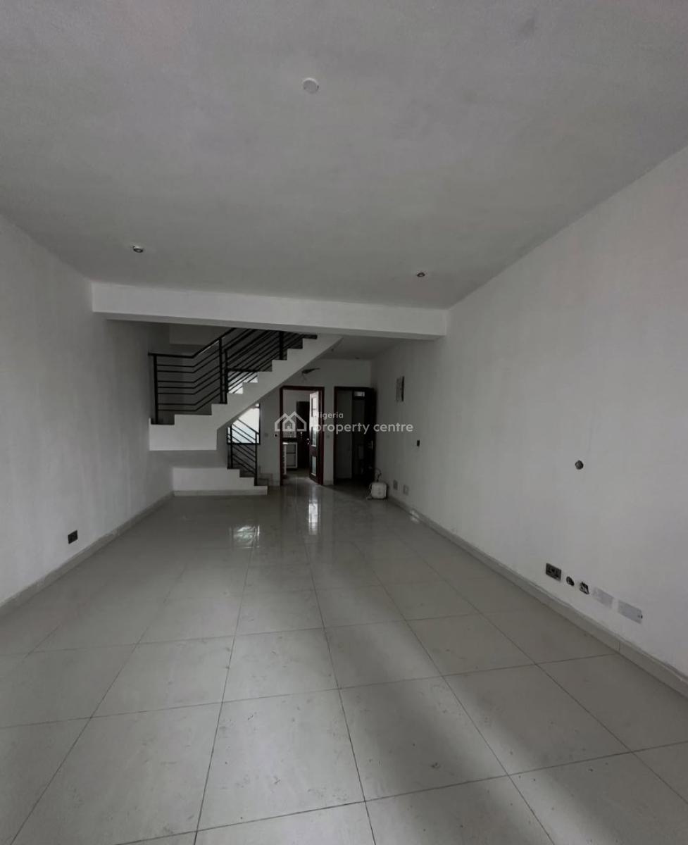 Serviced with 24/7 Power Supply with Bedroom Maisonette with Fitted Kitchen, Lekki Phase 1, Lekki, Lagos, Flat / Apartment for Rent