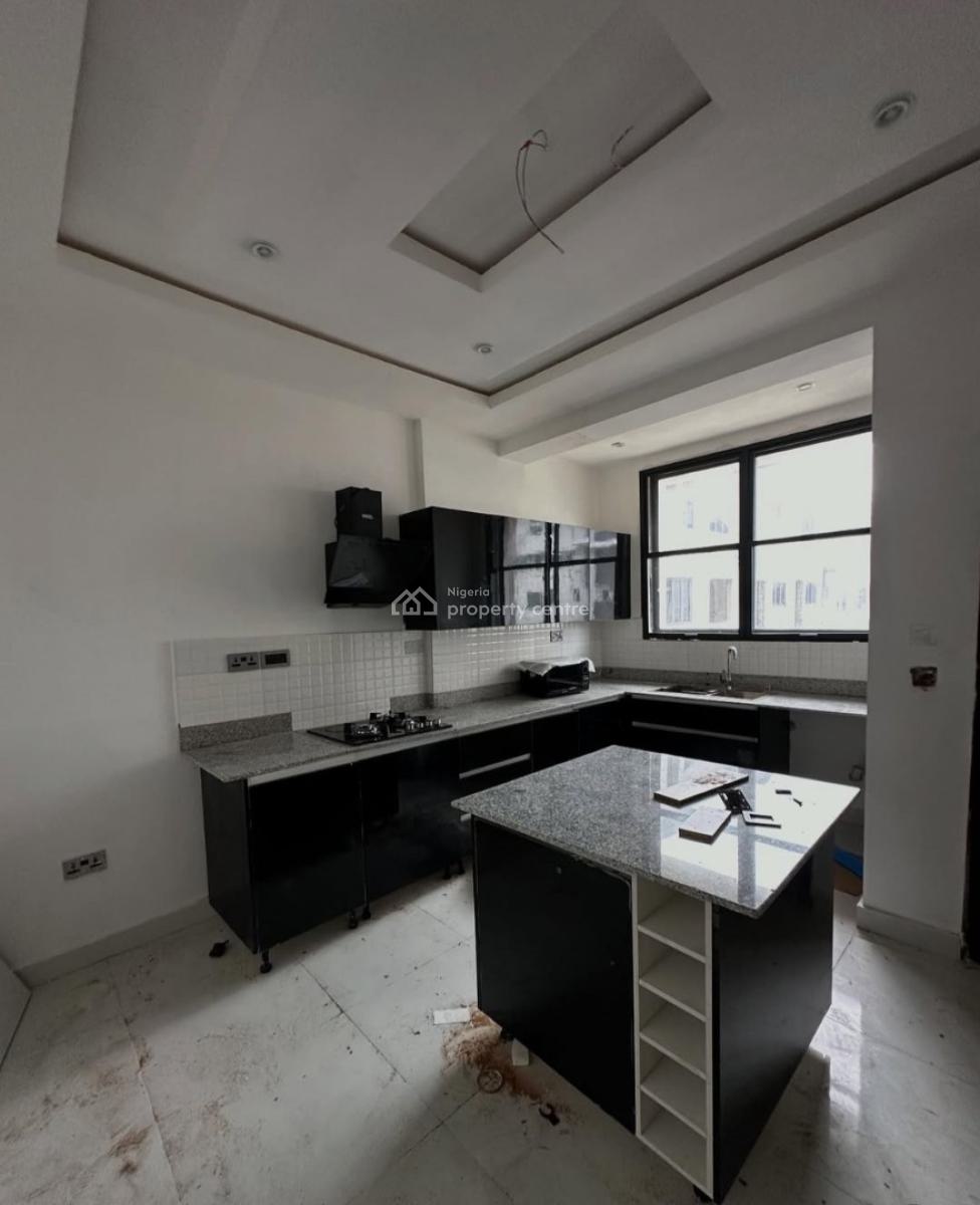 Serviced with 24/7 Power Supply with Bedroom Maisonette with Fitted Kitchen, Lekki Phase 1, Lekki, Lagos, Flat / Apartment for Rent
