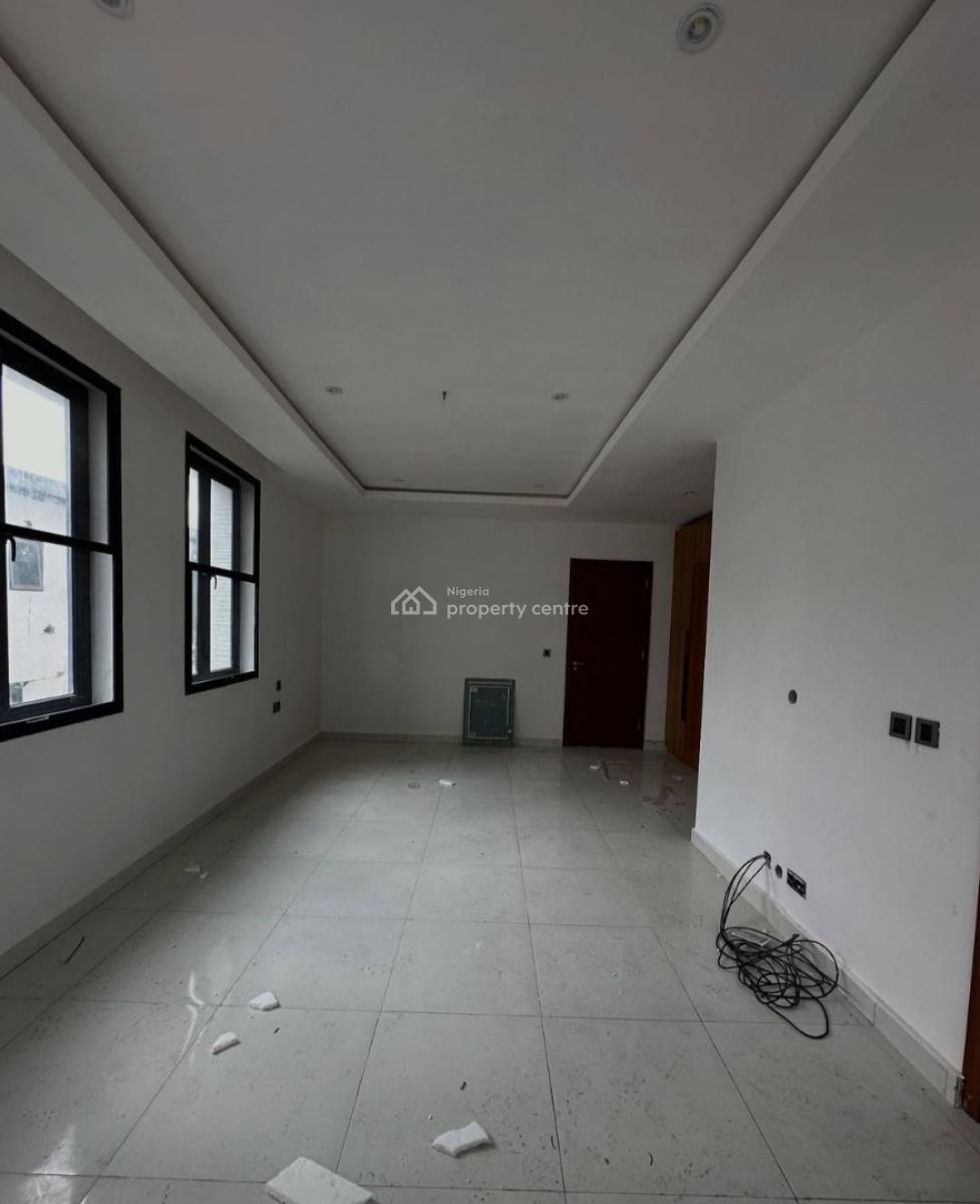 Serviced with 24/7 Power Supply with Bedroom Maisonette with Fitted Kitchen, Lekki Phase 1, Lekki, Lagos, Flat / Apartment for Rent