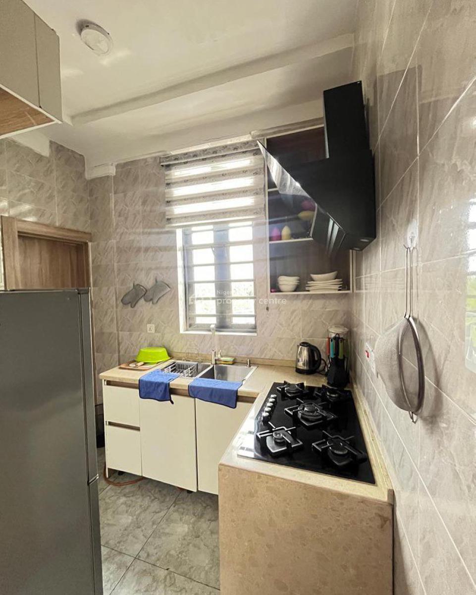 2 Bedroom Penthouse Apartment -- Governors Consent, Off Lekki Conservation Centre Road, Lekki, Lagos, Flat / Apartment for Sale