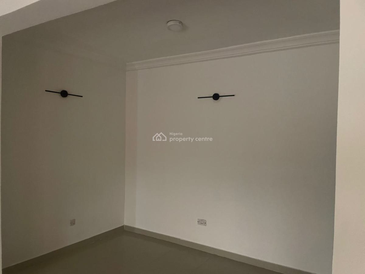 Well Renovated 3 Bedroom Apartment Available, Chevron Drive, Lekki, Lagos, Flat / Apartment for Rent