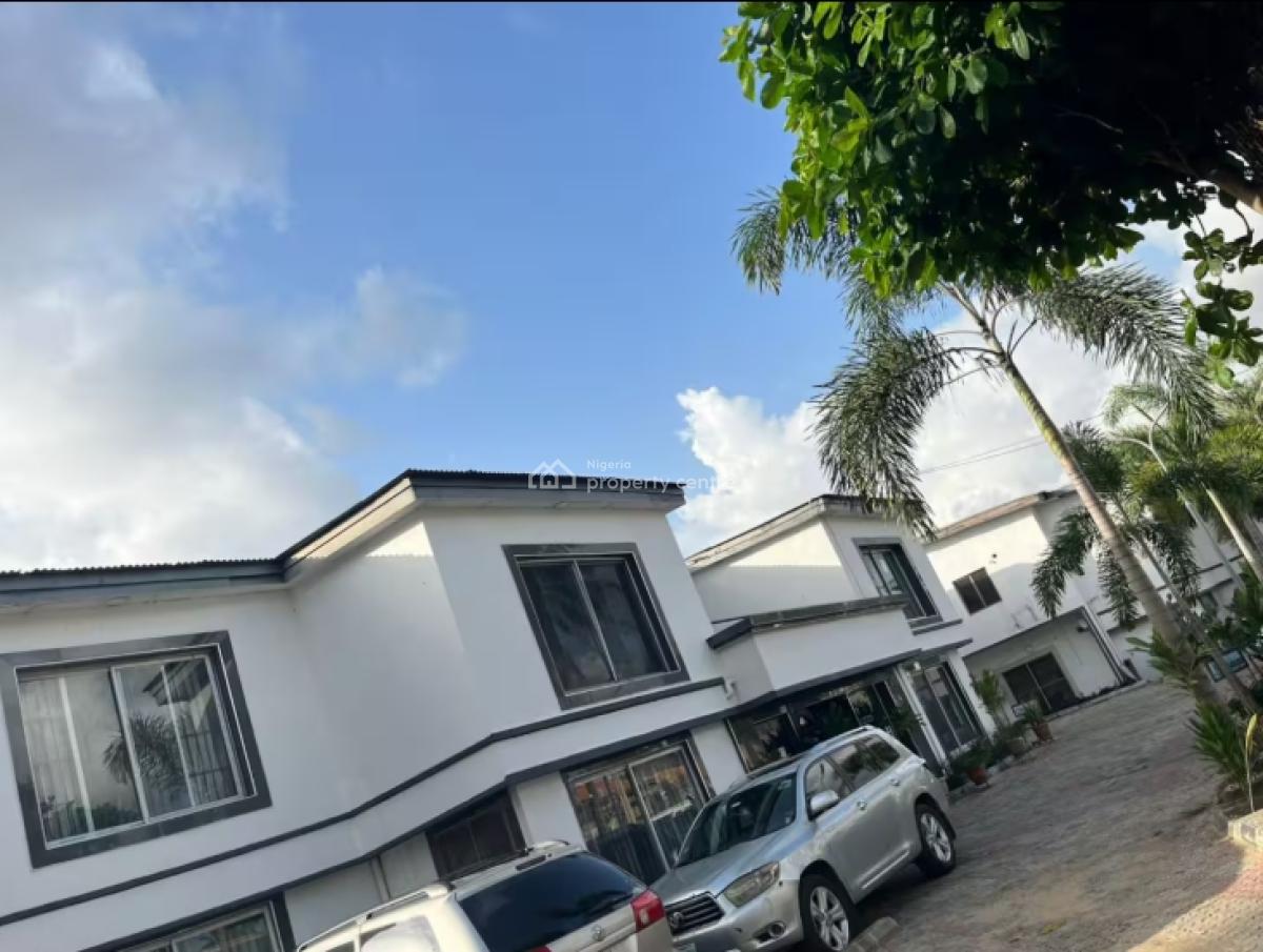Luxury 1 Bedroom Apartment with Pool, Opposite Radisson Blu Hotel, Ikeja Gra, Ikeja, Lagos, Mini Flat (room and Parlour) Short Let