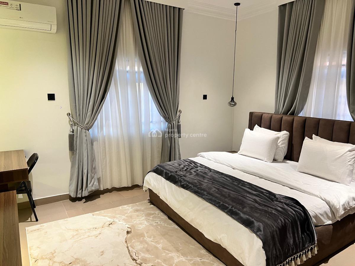 Luxury Smart 3 Bedroom Furnished and Service Apartment, Wuse 2, Abuja, Flat / Apartment Short Let