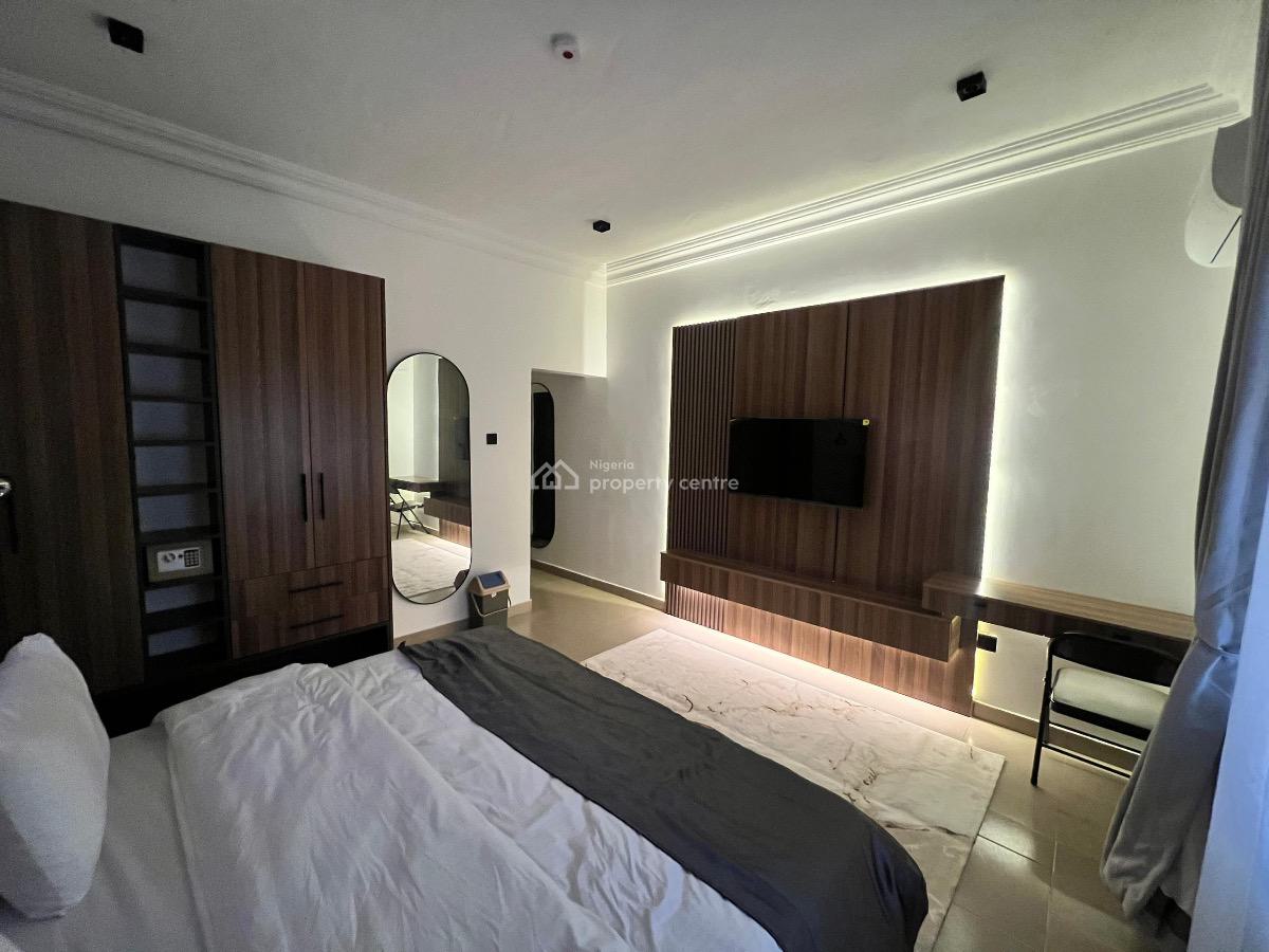 Luxury Smart 3 Bedroom Furnished and Service Apartment, Wuse 2, Abuja, Flat / Apartment Short Let