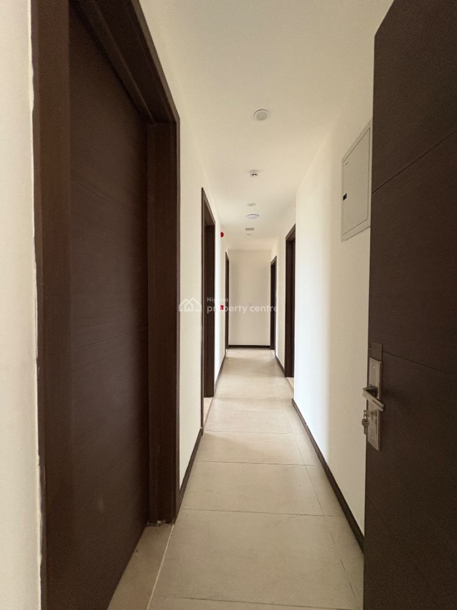 Spacious  4 Bedroom Apartment, Off Adeola Odeku, Victoria Island (vi), Lagos, Flat / Apartment for Sale