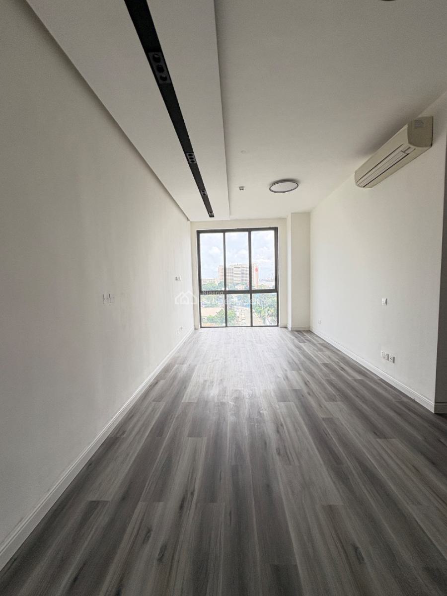 Spacious  4 Bedroom Apartment, Off Adeola Odeku, Victoria Island (vi), Lagos, Flat / Apartment for Sale