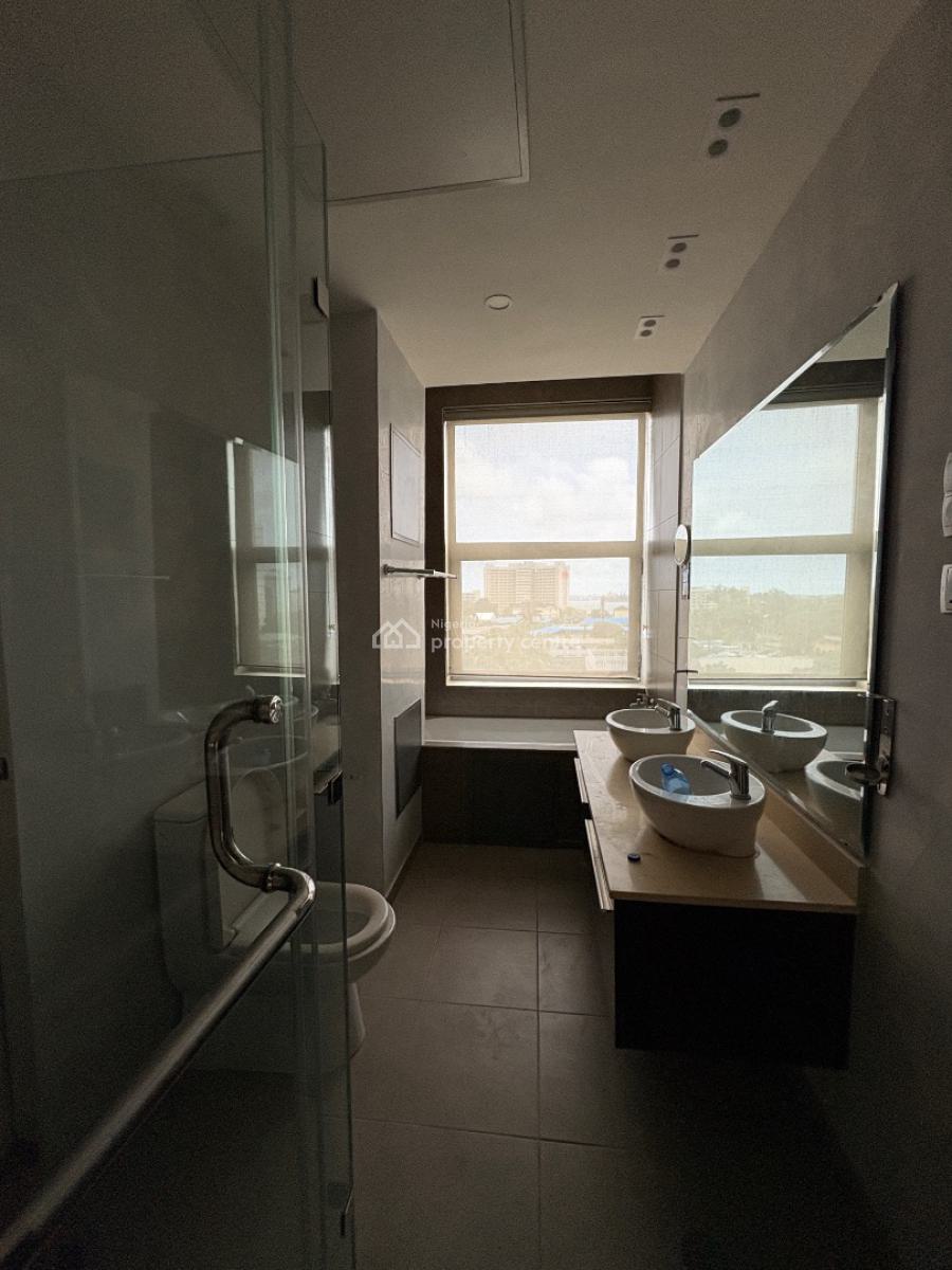 Spacious  4 Bedroom Apartment, Off Adeola Odeku, Victoria Island (vi), Lagos, Flat / Apartment for Sale