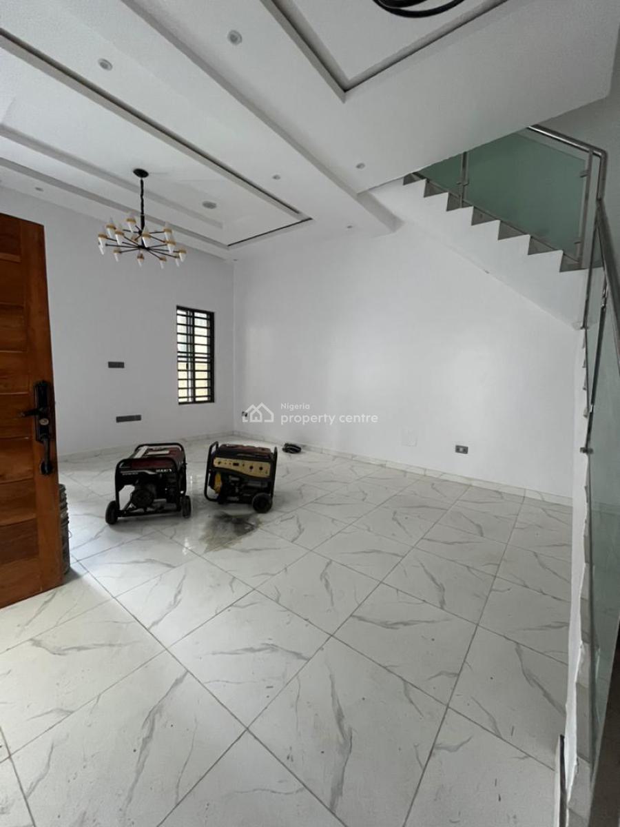 Spacious 5 Bedroom Duplex, Ologolo, Lekki, Lagos, Semi-detached Duplex for Sale