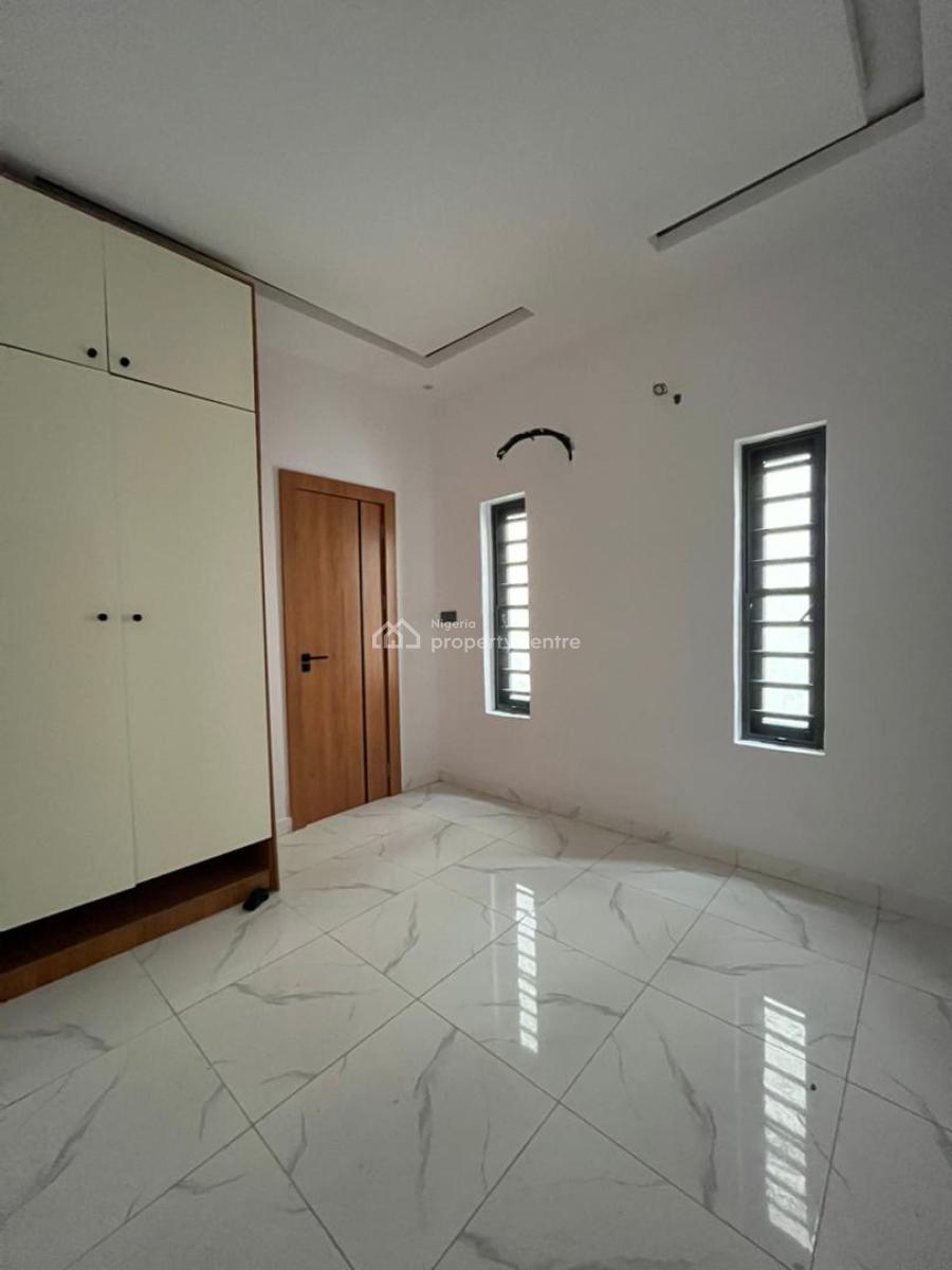 Spacious 5 Bedroom Duplex, Ologolo, Lekki, Lagos, Semi-detached Duplex for Sale