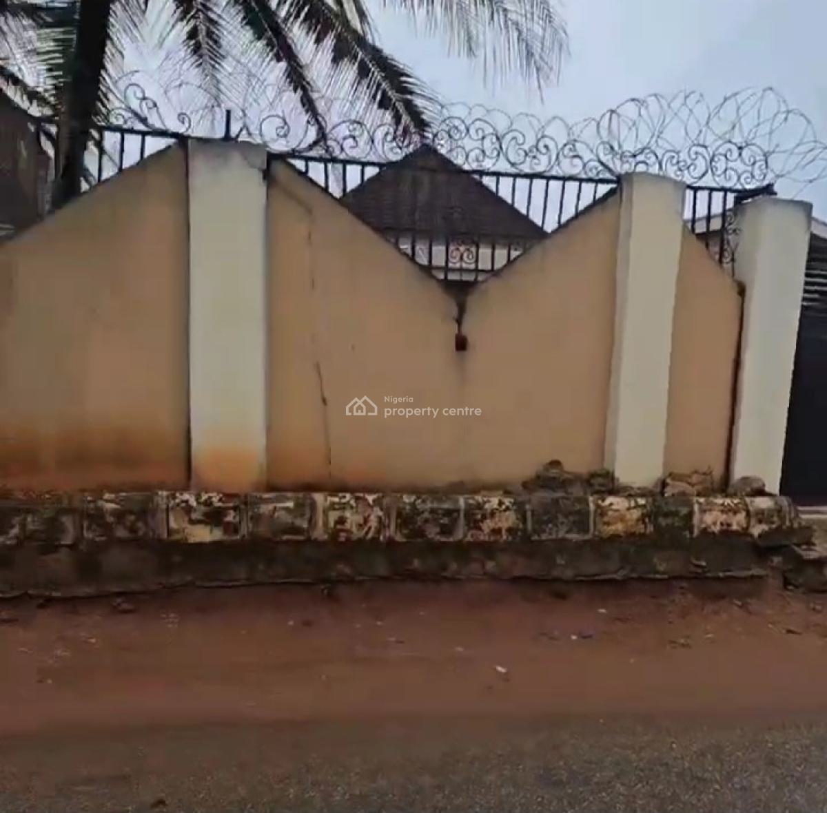 4 Bedroom Bungalow and 2 Flats Room and Parlour 100ft By 100ft Land, Along Igbinosa Road, Off 2nd Ugbor Gra, Benin, Oredo, Edo, Detached Bungalow for Rent