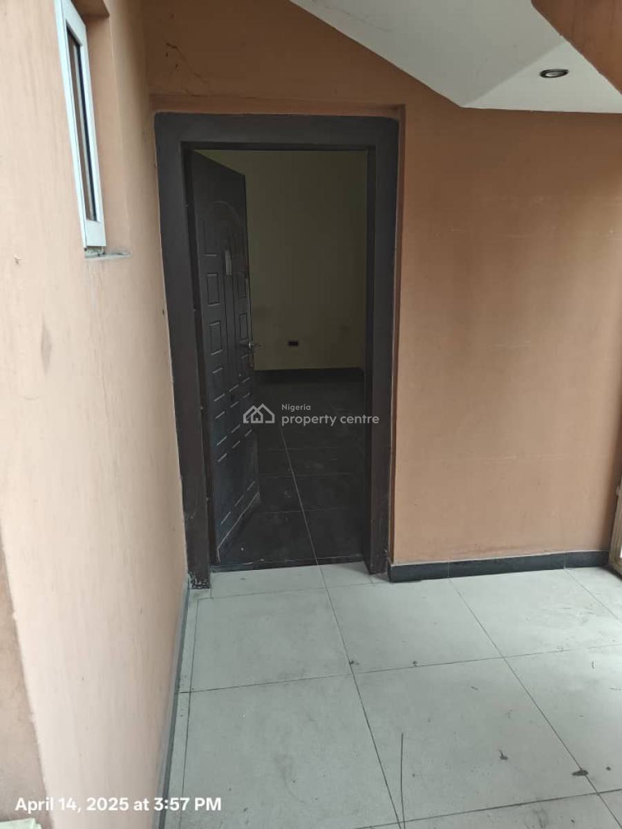 Neat and Serene 3 Bedroom Apartment in a Nice Location, Osapa, Lekki, Lagos, Flat / Apartment for Rent