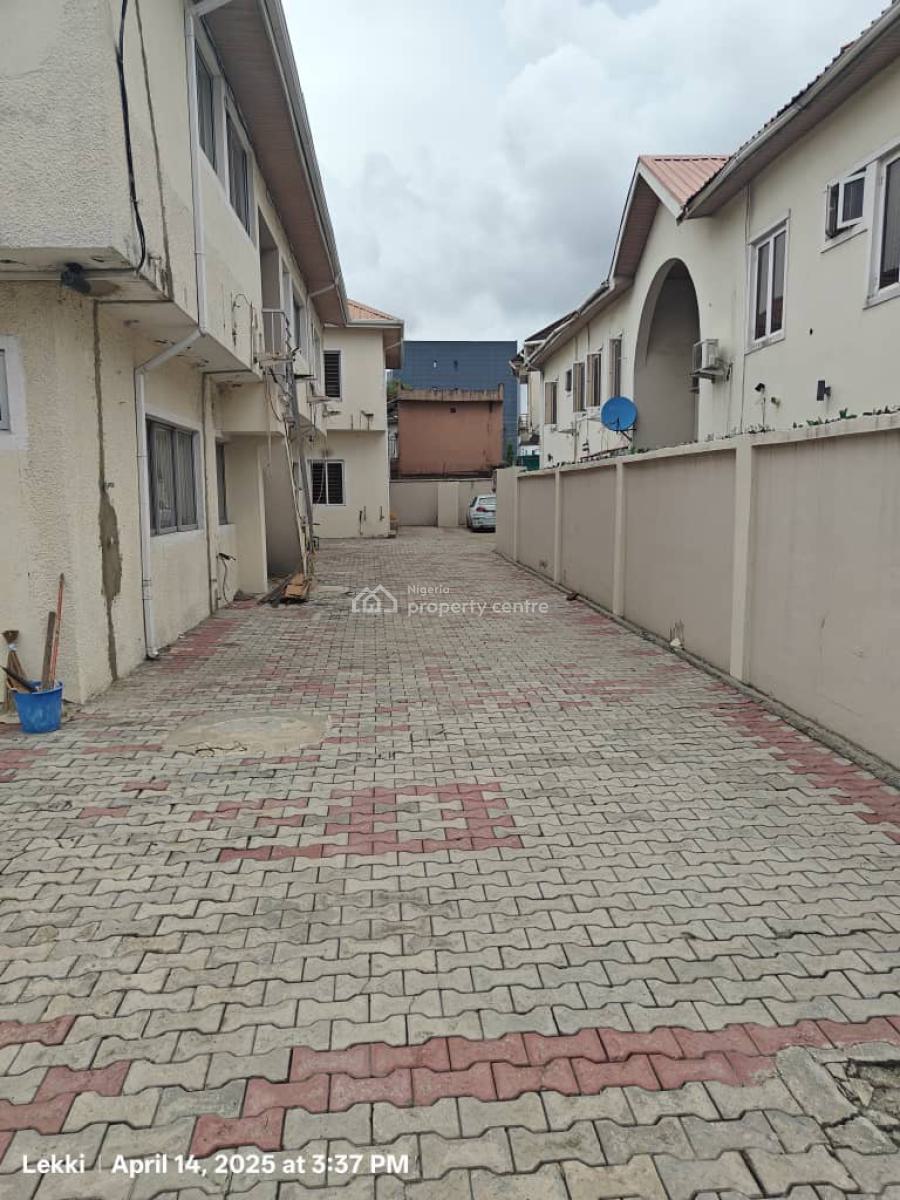 Neat and Serene 3 Bedroom Apartment in a Nice Location, Osapa, Lekki, Lagos, Flat / Apartment for Rent