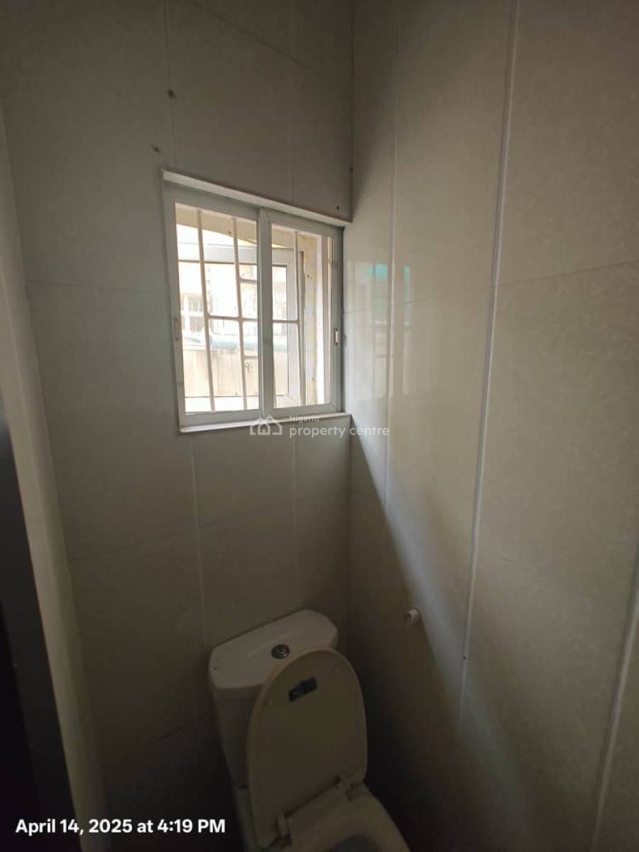 Neat and Spacious 2 Bedroom Apartment in a Serene Location, Osapa, Lekki, Lagos, Flat / Apartment for Rent