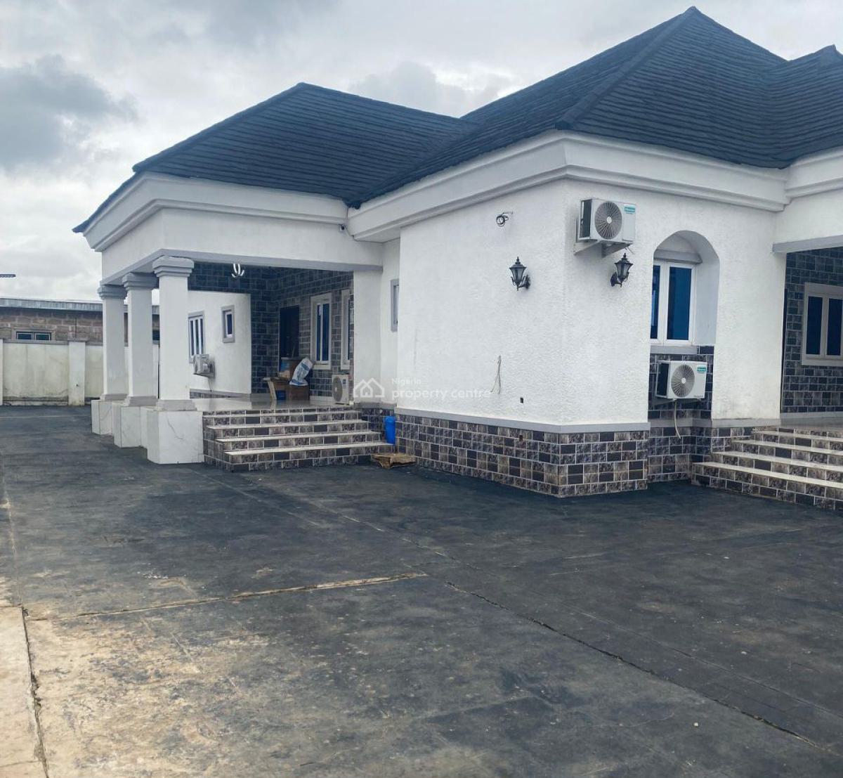 4 Masters Bedrooms Bungalow on 100ft By 100ft Land, Okhoromi Community, Off Airport Road, Benin, Oredo, Edo, Terraced Bungalow for Sale