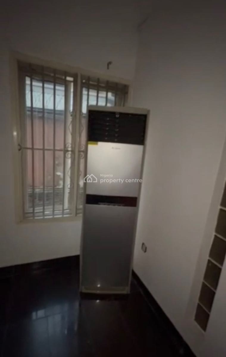 a Standard, Very Decent, Spacious 4 Bedroom Duplex, Medina Estate, Medina, Gbagada, Lagos, Flat / Apartment for Rent