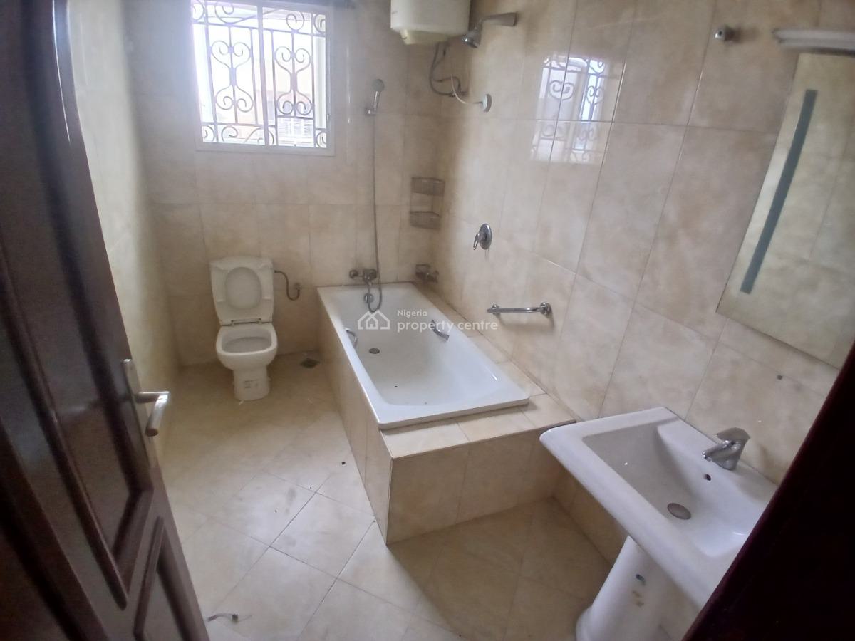 Newly Refurbished and a Fully Serviced 2 Bedroom Apartment, Lekki Phase 1, Lekki, Lagos, Flat / Apartment for Rent