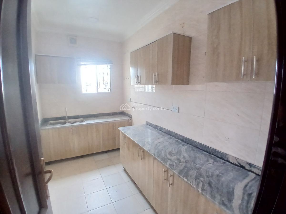 Newly Refurbished and a Fully Serviced 2 Bedroom Apartment, Lekki Phase 1, Lekki, Lagos, Flat / Apartment for Rent