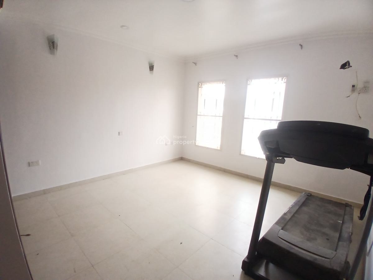 Newly Refurbished and a Fully Serviced 2 Bedroom Apartment, Lekki Phase 1, Lekki, Lagos, Flat / Apartment for Rent