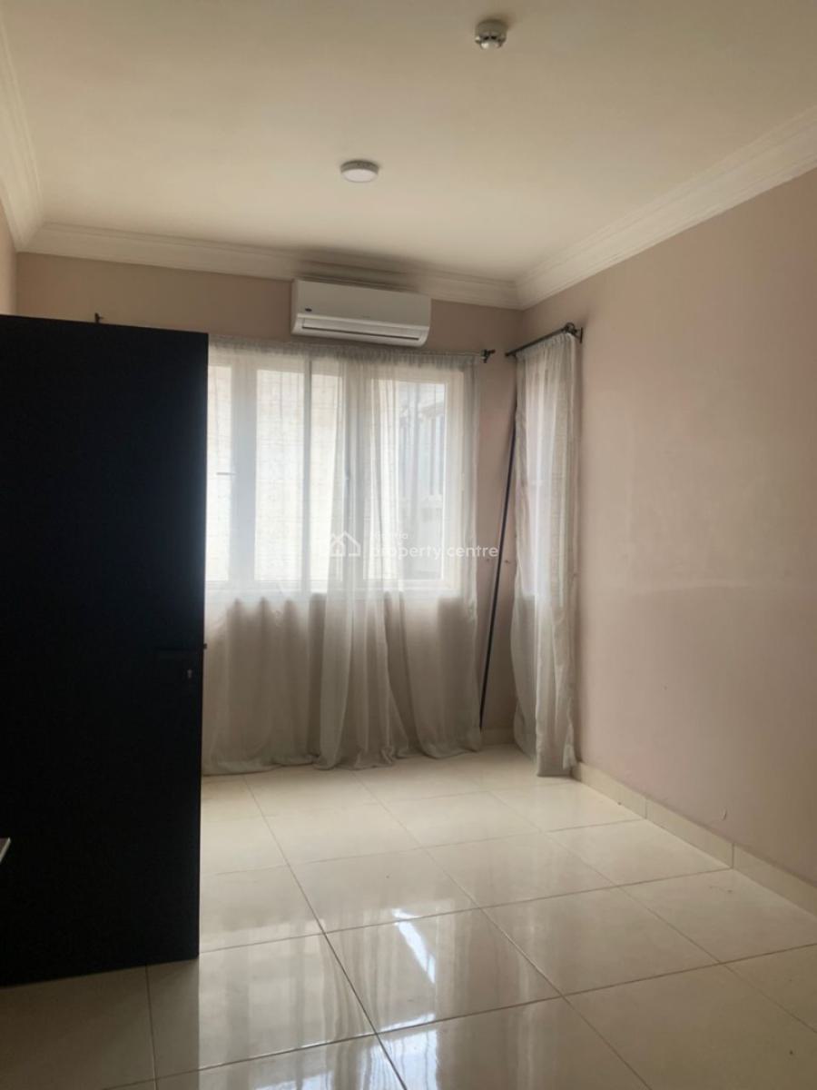 Serviced 3 Bedroom Apartment, Off Chevron Drive, Lekki, Lagos, Flat / Apartment for Rent
