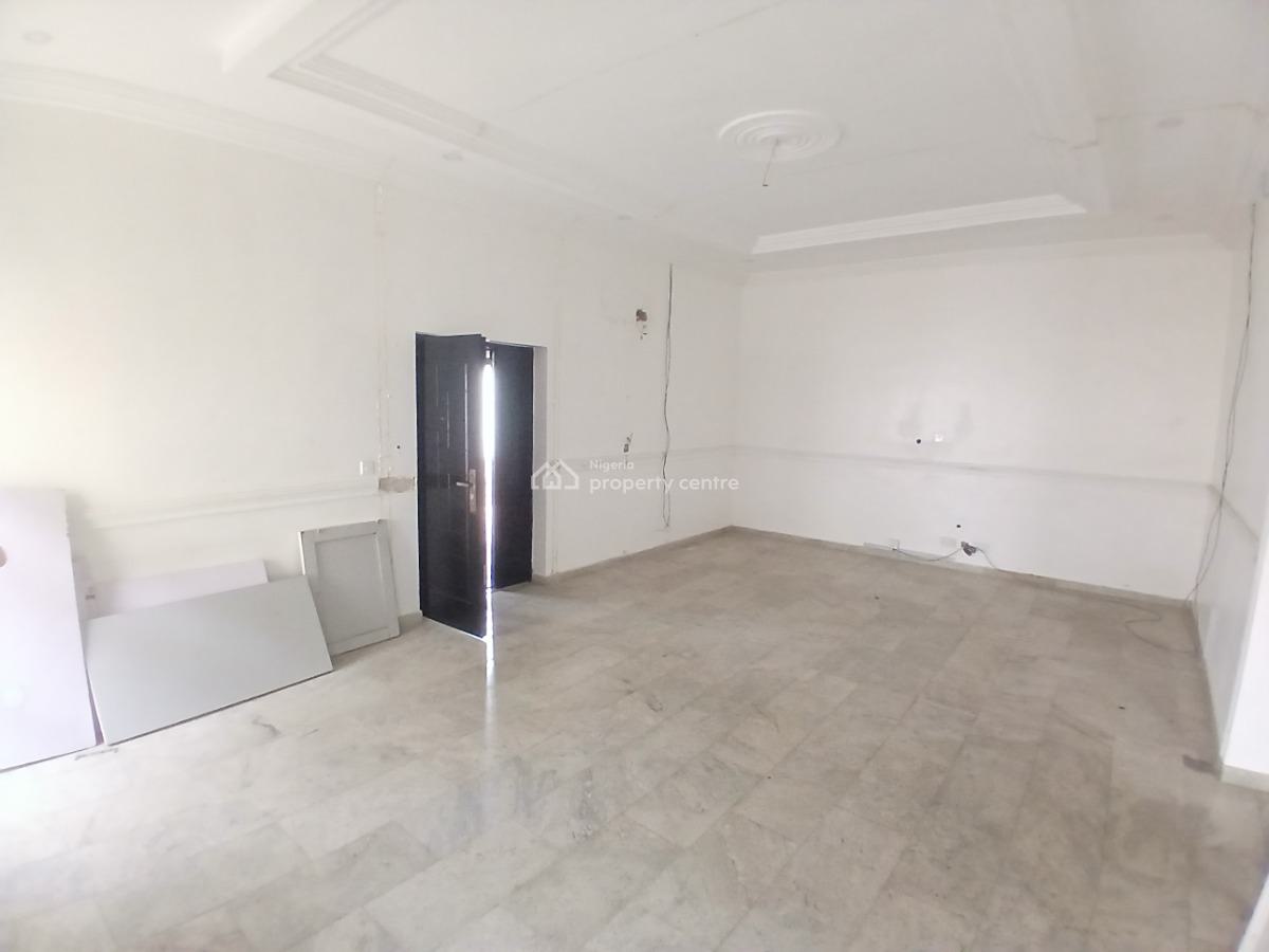Neatly Maintained Commercial 4 Bedroom Serviced Duplex, Lekki Phase 1, Lekki, Lagos, Office Space for Rent