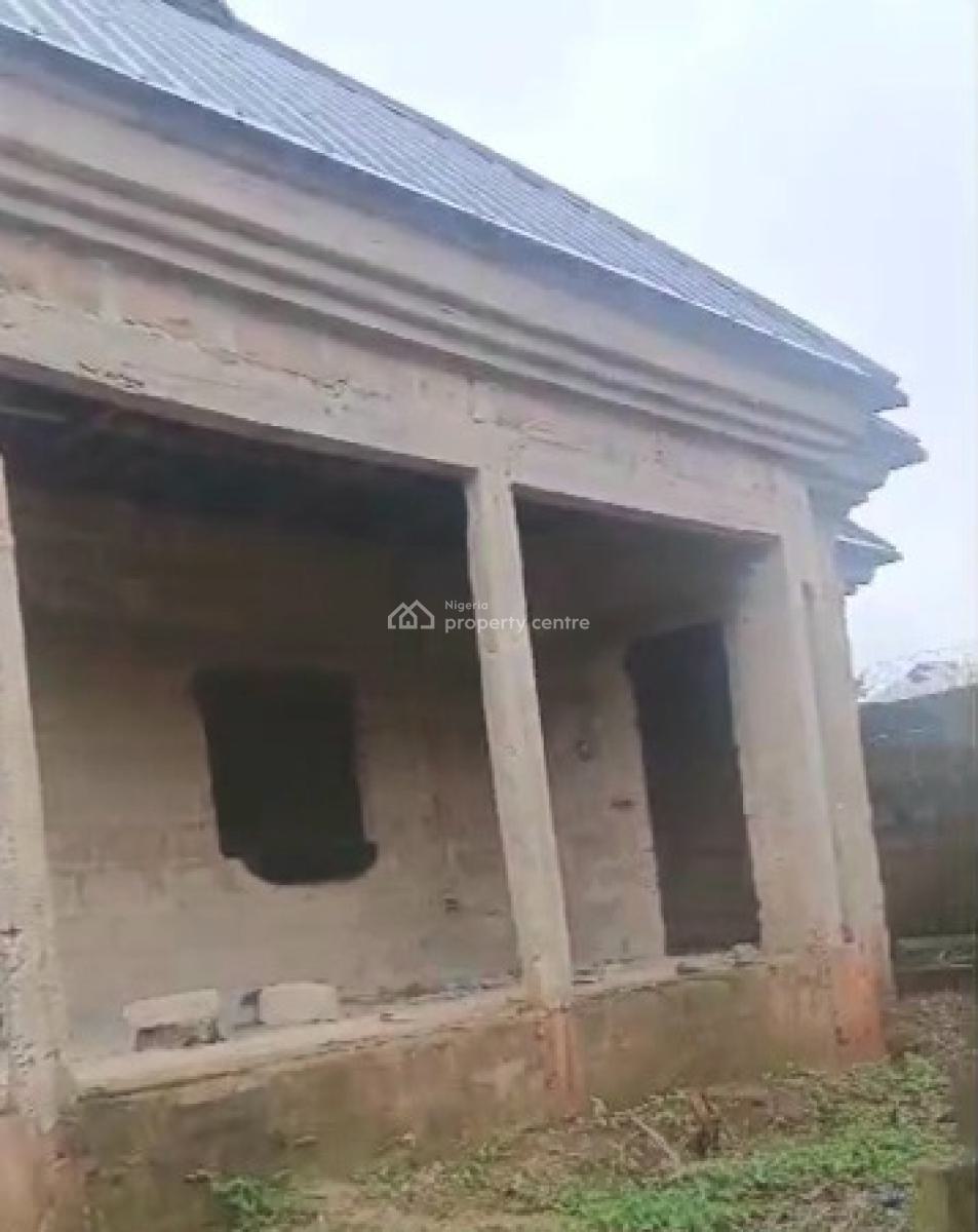 3 Masters Bedroom Bungalow 100ft By 100 Land, Aruogba Community, Airport Road, Benin, Oredo, Edo, Terraced Bungalow for Sale