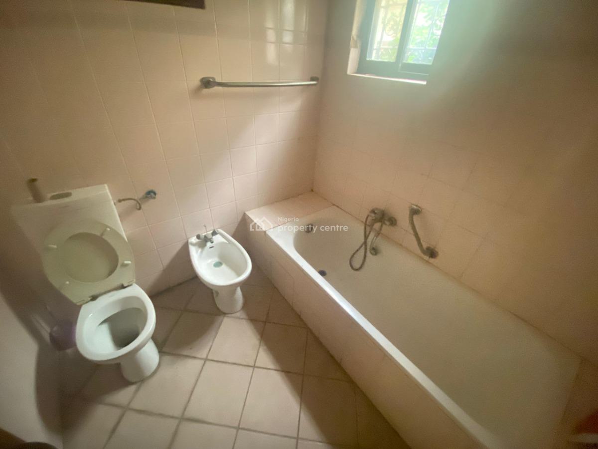 3 Bedroom Flat with a Room Bq, Abacha Estate, Ikoyi, Lagos, Flat / Apartment for Rent